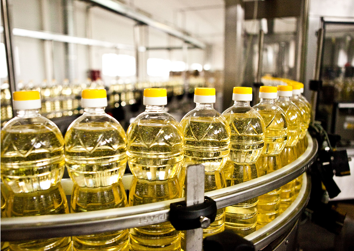 Quality sunflower oil distribution 